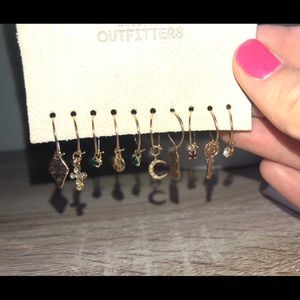💛URBAN OUTFITTERS EARRING SET💛